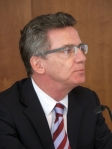 Dr. Thomas de Maizière (CDU), Bundesminister der Verteidigung